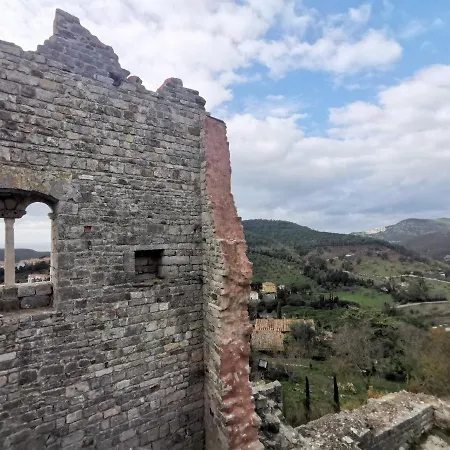 In A Beautiful Etruscan Village Suspended Between Sky And Sea A Castle On The Archipelago Holiday home Campiglia Marittima