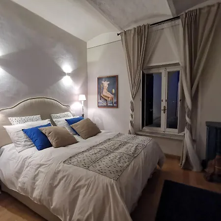 In A Beautiful Etruscan Village Suspended Between Sky And Sea A Castle On The Archipelago Holiday home *